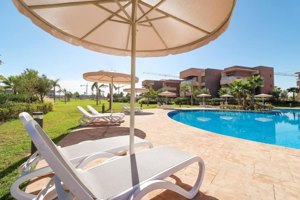 Cosy Appartemt Vue Sur Golf Et Montagne Marrakesh Exteriör bild